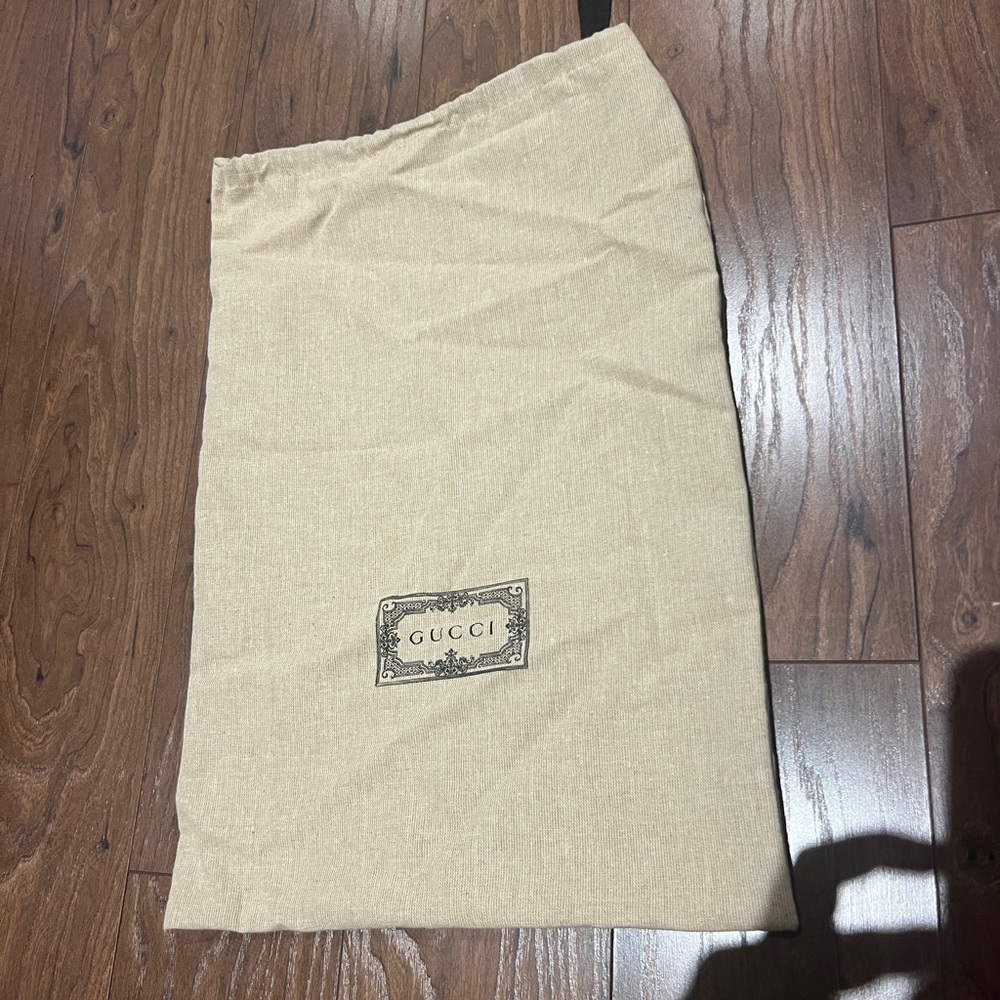 Gucci dust bag